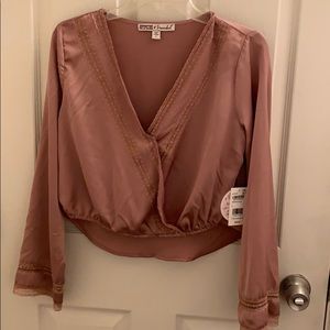 Cropped long sleeve top